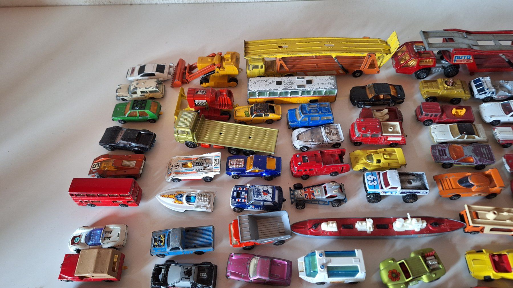 Giocattoli: Lesney Matchbox/Corgi, etc.: über 100 Stück – Usato da Wilchingen venduto da 80x120 2