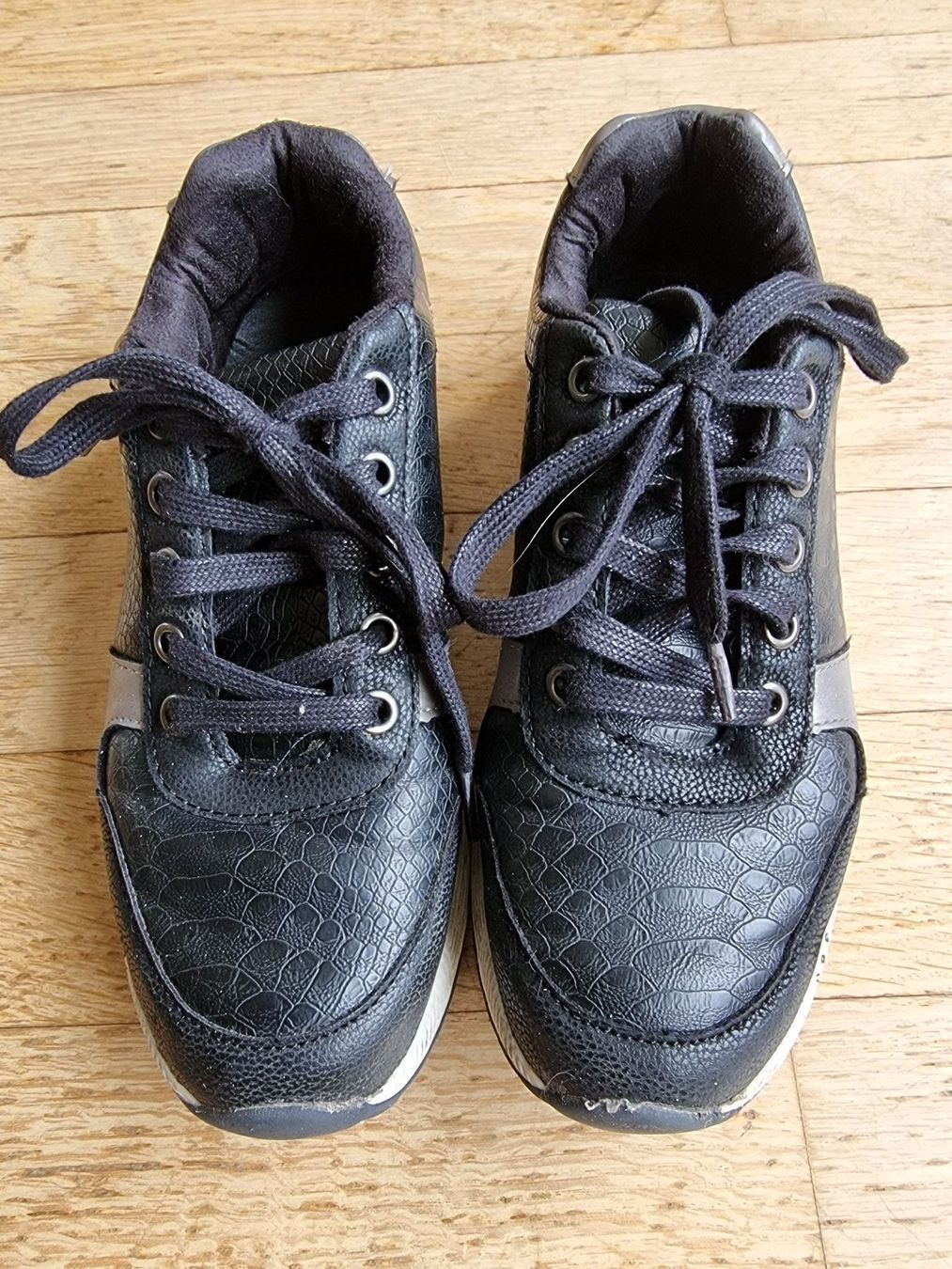 Scarpe per ragazze: Schuhe schwarz Gr. 36 – Usato da Buchrain venduto da Xaro01