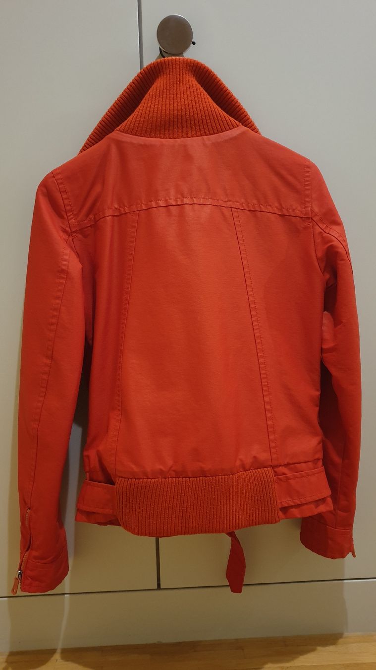 Diesel Giacche: Stylische DIESEL Jacke Gr. S, rot – Usato da Winterthur venduto da PhDZH 1