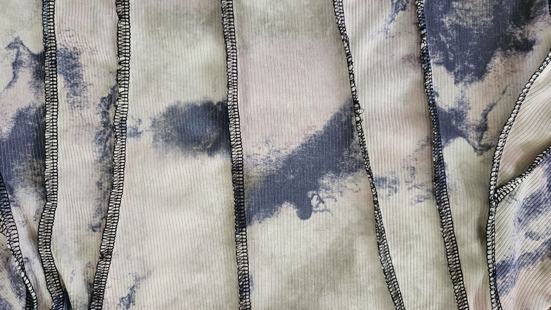 Camicette, T-shirt & Top: Missguided Shirt, Gr. 34, Langarm – Usato da Altendorf venduto da Goldi1 1
