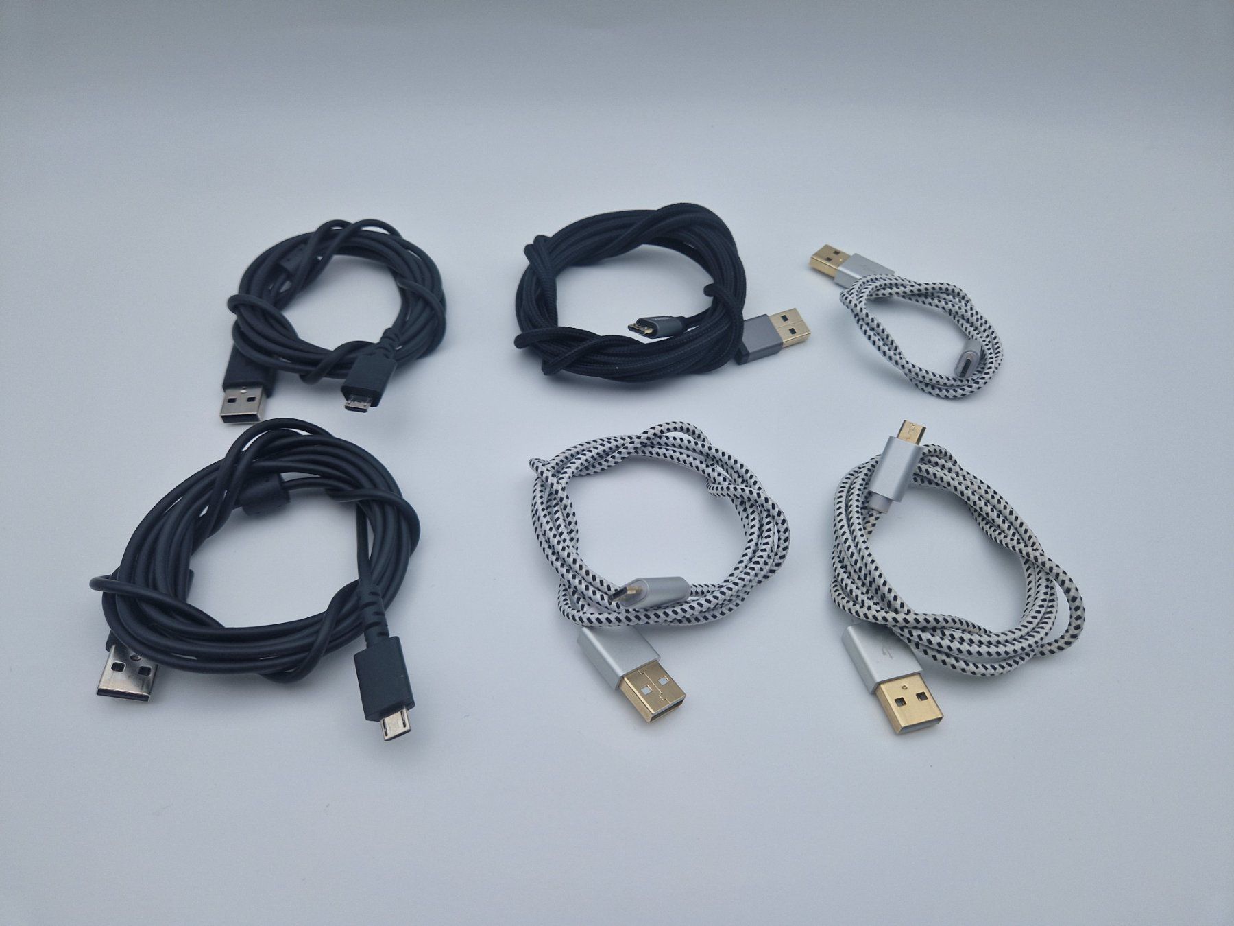 Cavi: 6x Cable Micro USB De Qualité Comme Neuf – Usato da Rochefort venduto da Arkaik_FH_CH