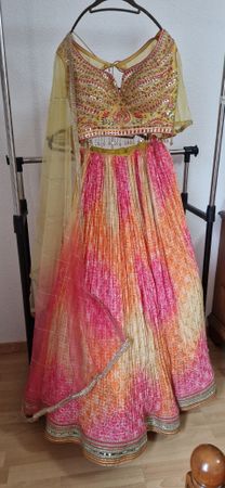 Lehenga [indisches Festkleid]