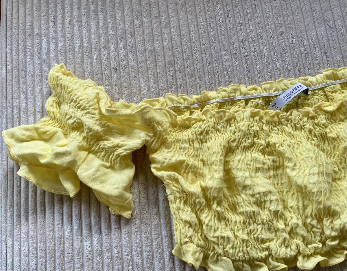 Pull&Bear Top: Pull&Bear Crop Top Oberteil Puffer Gelb Yellow Bluse Gr. S – Usato da Langnau am Albis venduto da cynthia.jolene 2