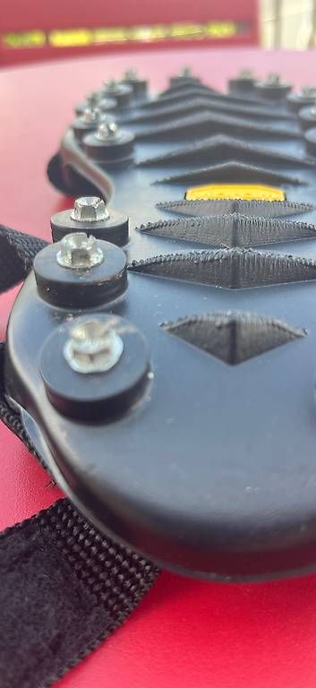 Sonstige Baumaterialien: Robuste Schuh-Spikes mit Vibram-Sohle – Gebraucht aus Urdorf von Resumasa 3