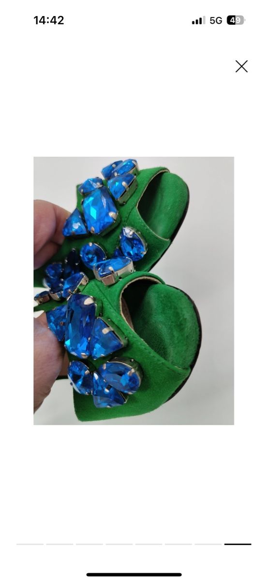 Prada Scarpe da donna: Prada Runway Green Suede Crystal Sandals size 39 – Usato da Worblaufen venduto da ble_8s65 2