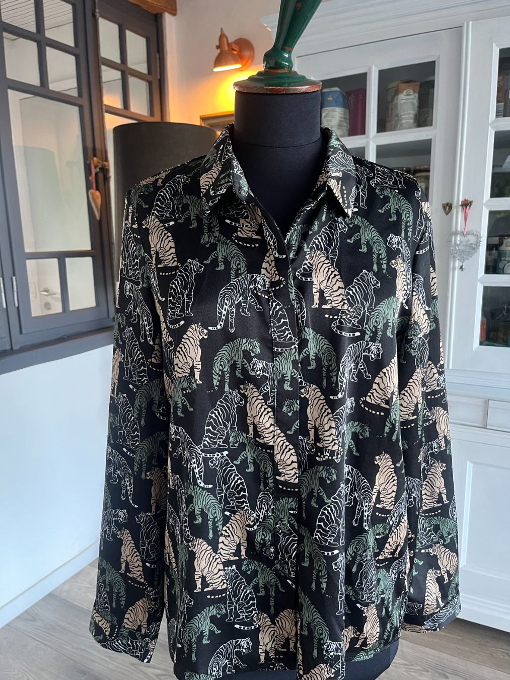 Vero Moda Camicette: Chemisier Grrrr.... Vero Moda L – Usato da Seiry venduto da vanille08