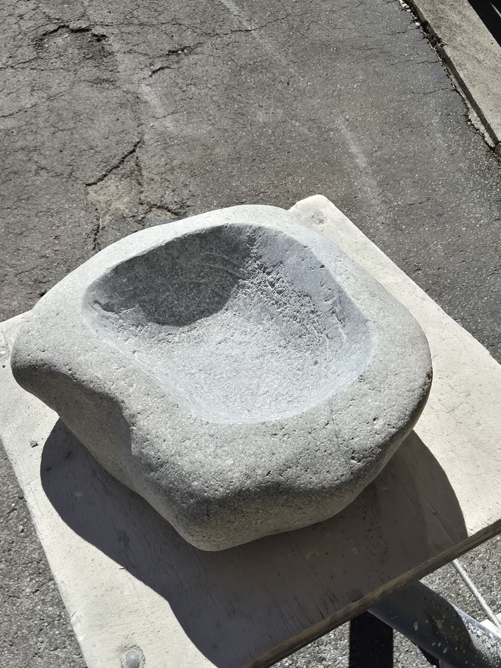 Teiche & Zierbrunnen: Vogelbad aus Flusskiesel – Neu (gemäss Beschreibung) aus Ehrendingen von Amigo5 1