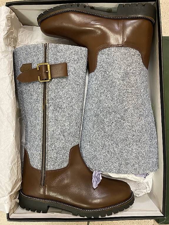 Scarpe da donna: Scarponi neve donna – Usato da Stabio venduto da vro_t985 1