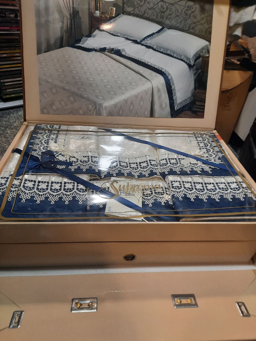 Couvertures: corredo letto in SETA – Neuf avec emballage d'origine à Biasca par Old_6blh 7