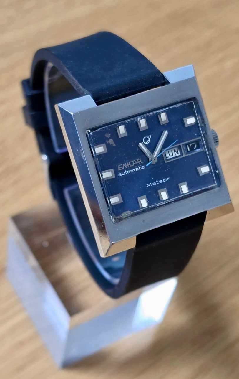 Enicar Uhren: ENICAR AUTOMATIC METEOR DAY-DATE  WERK AUTOMATIC – Gebraucht aus Neftenbach von Taschen-Uhren