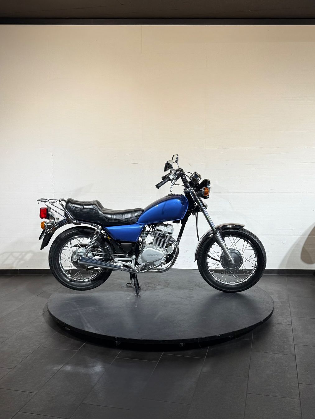 Honda Chopper: Honda CM125 – Usato da Zell LU venduto da .VR46.