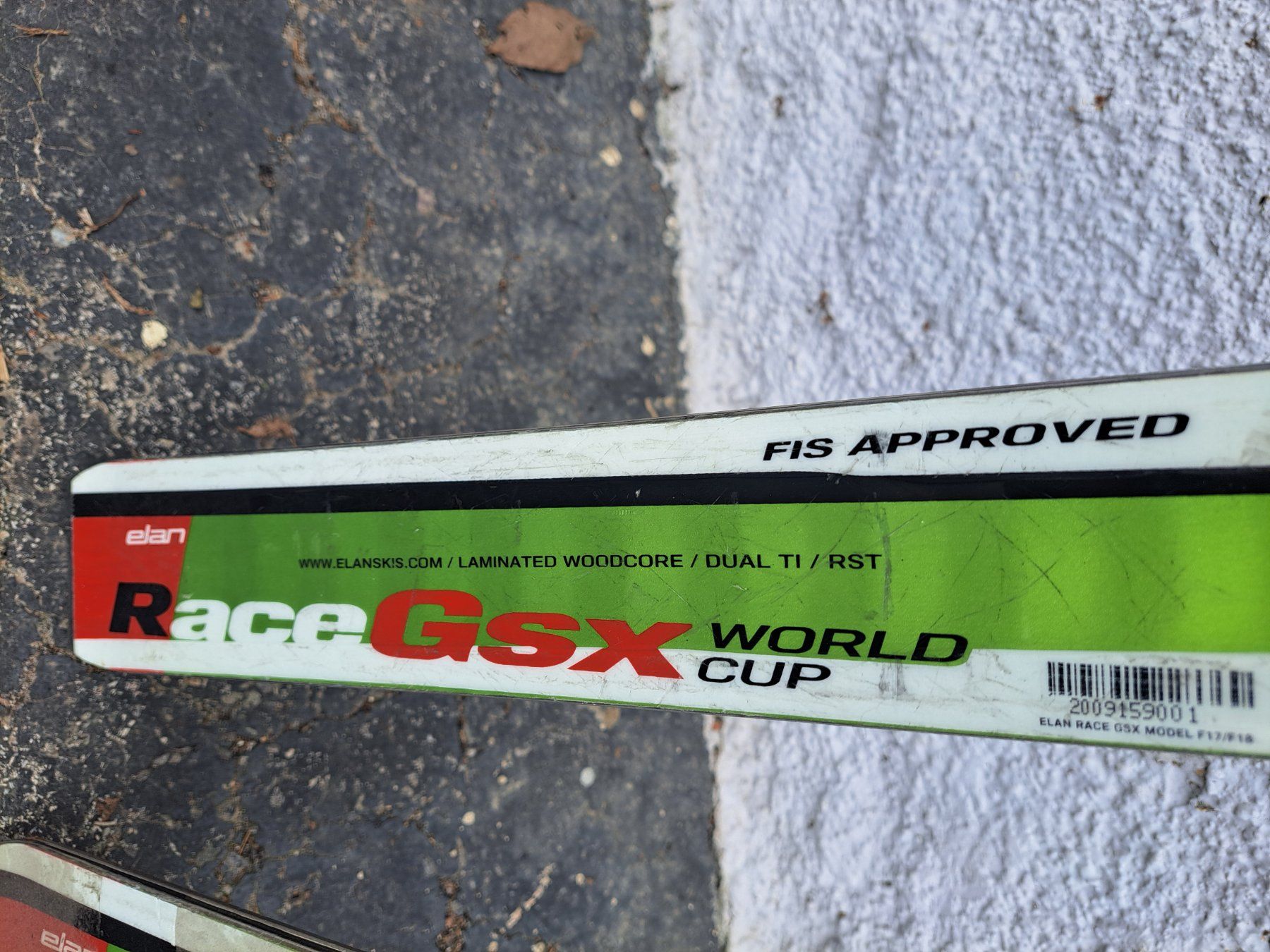 Elan Skis: Skis alpin carving Elan 182 cm – Gebraucht aus Courrendlin von Aheinza 2