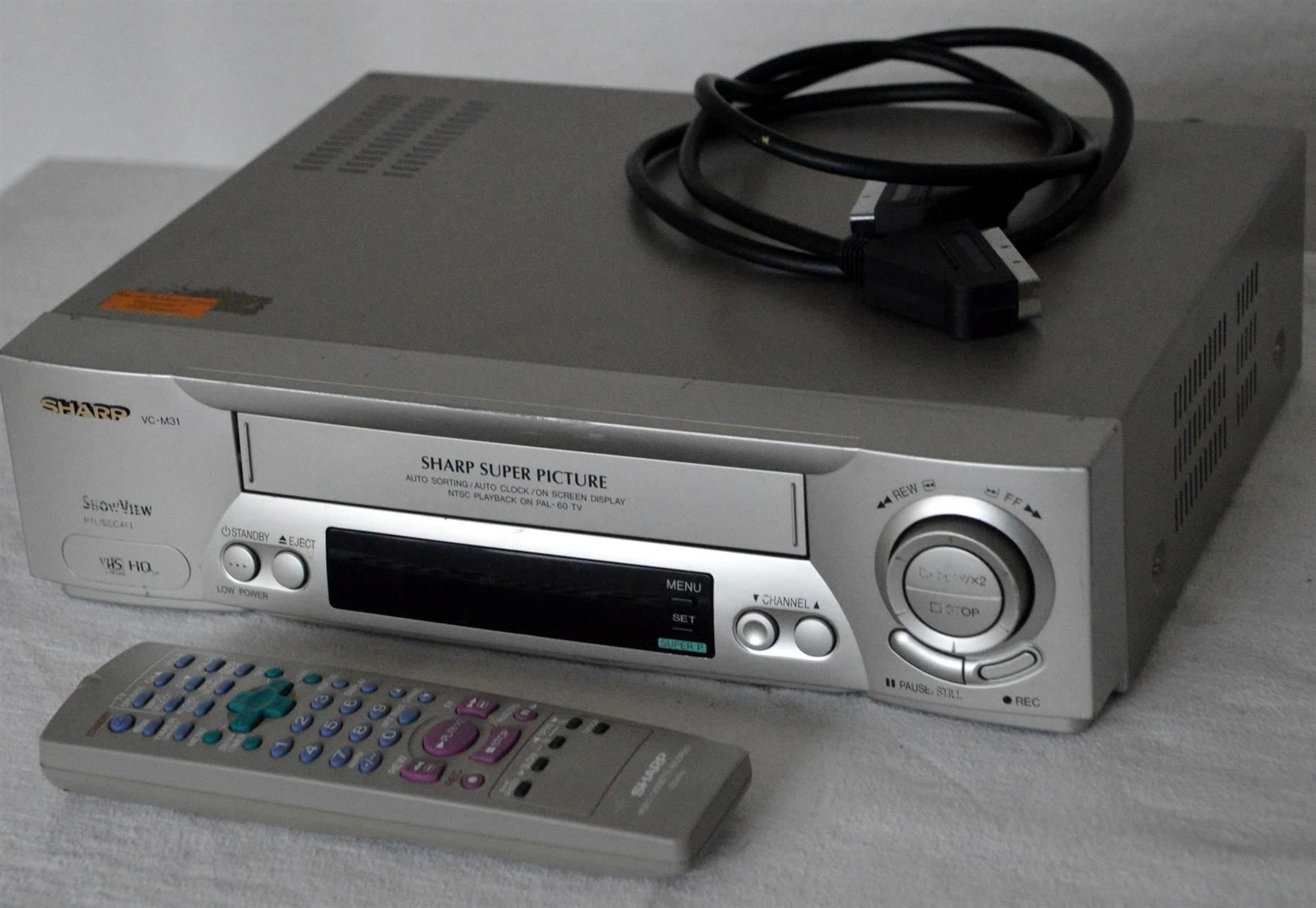 Sharp Registratori: Videorecorder VHS Sharp VC-M31SVR magnétoscope – Usato da Collonges venduto da arashee 1