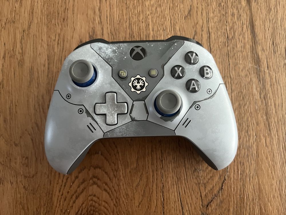 Manette Xbox One Elite Gears Of War 4 pas cher - Meilleures ofes sur le neuf et l'occasion