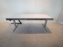 USM Haller Schreibtisch Perlgrau Sitz-Stehtisch 175x75