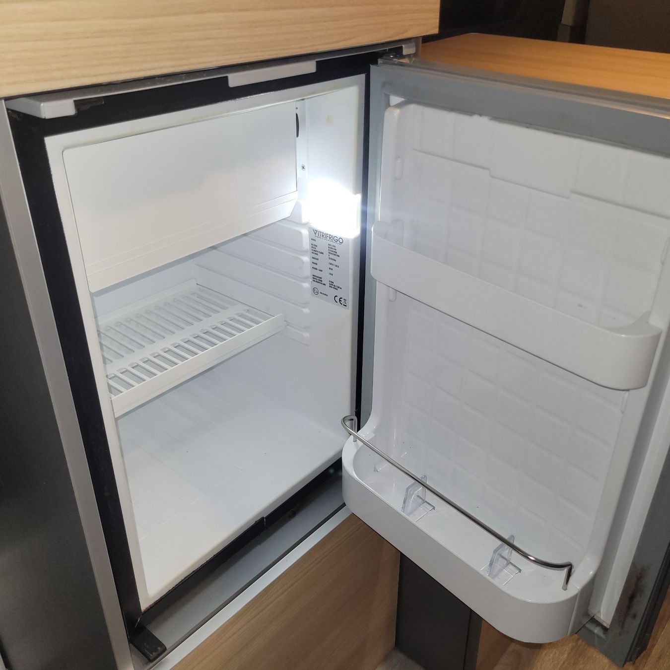 VW Veicoli da campeggio: VW T5 Camper (langer Radstand) – Usato da Rheinfelden venduto da hur_8gd9 8