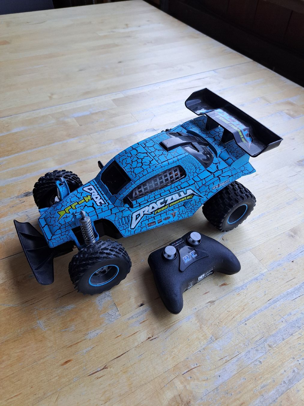 Modellismo RC: Ferngesteuertes Auto Croczilla Road Monster – Usato da Schänis venduto da Freeride80