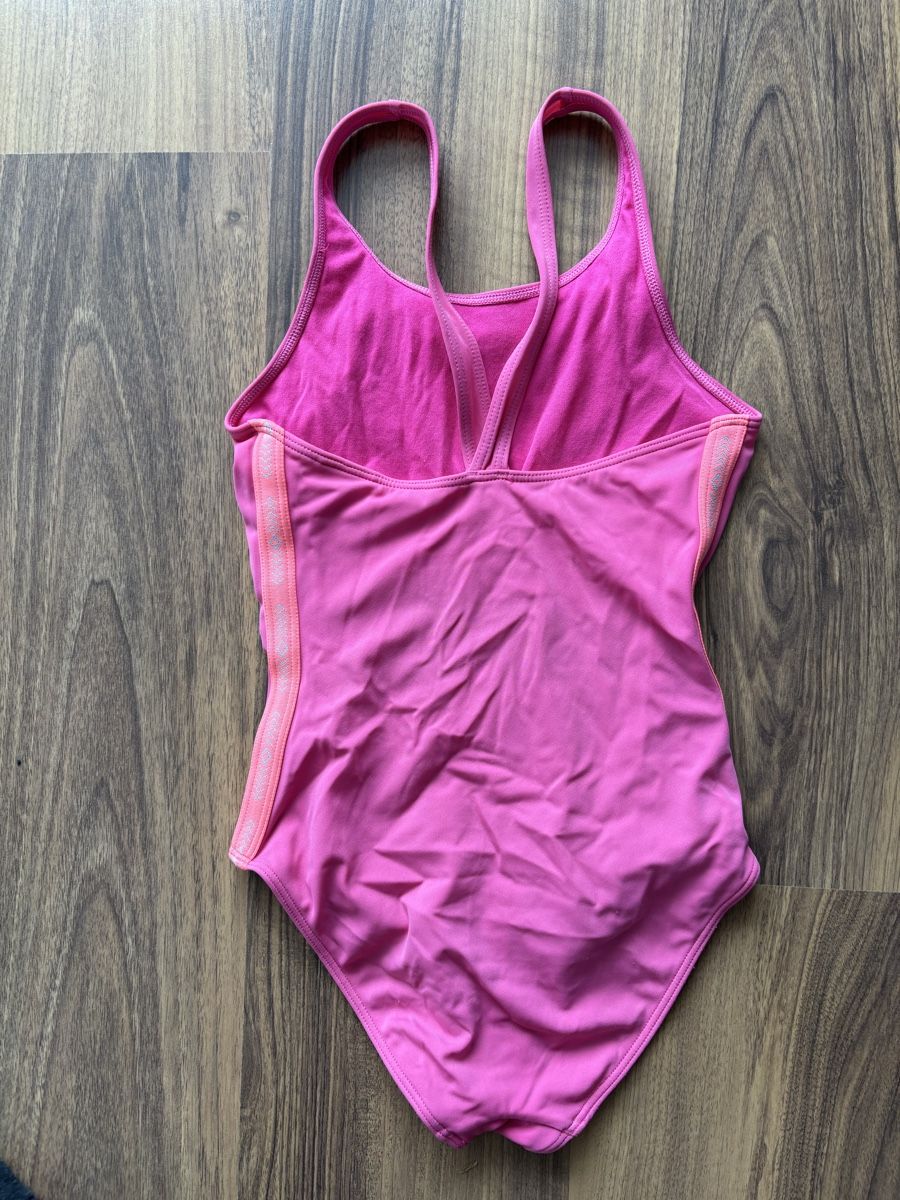 Decathlon Costumi da bagno & Bikini: Badekleid 12/13Jahre – Usato da Büsserach venduto da Zimtstaernli19 2