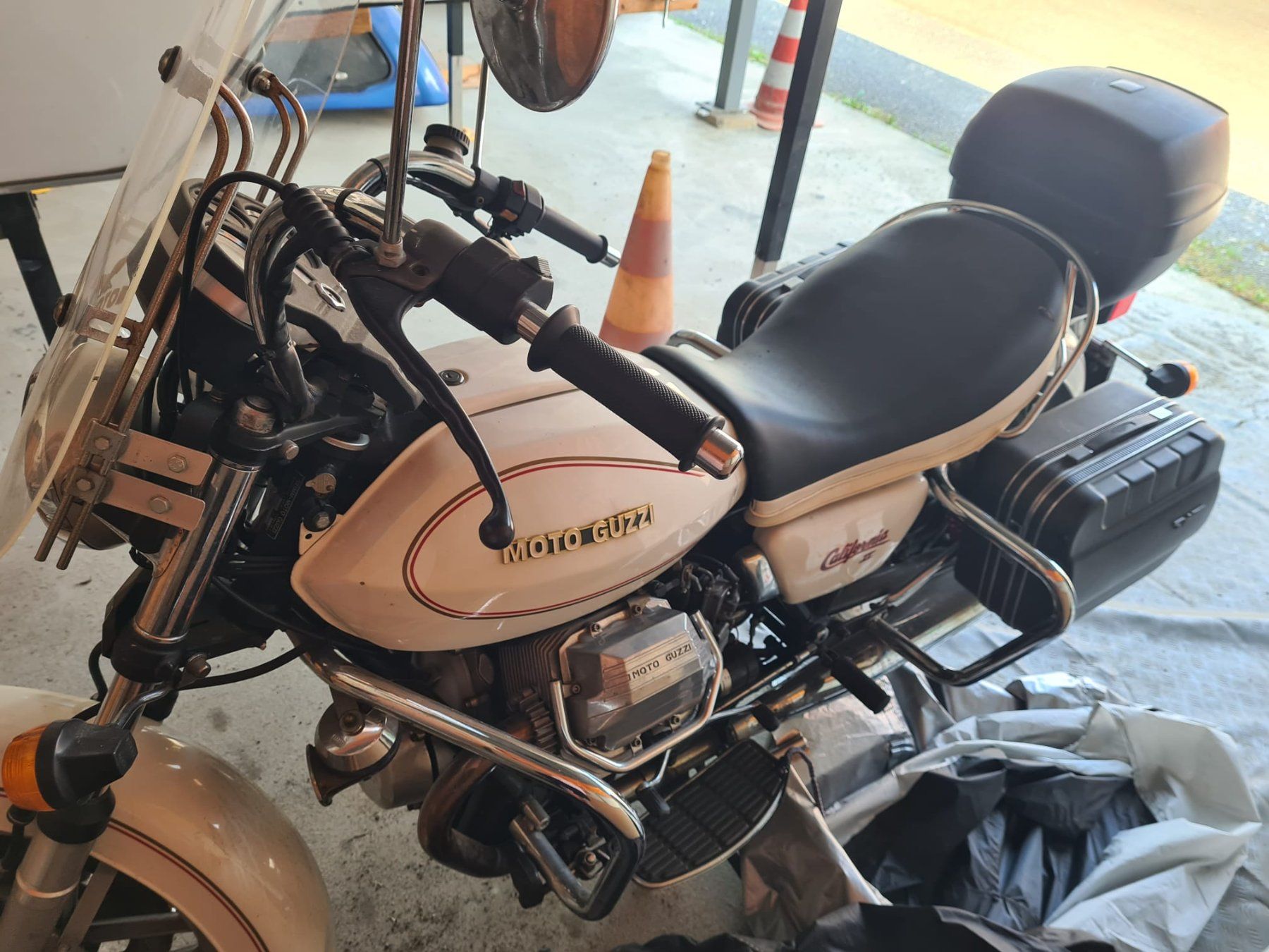 Moto Guzzi Strada: A vendre une MotoGuzzi California 2 – Usato da Bouveret venduto da elscla68