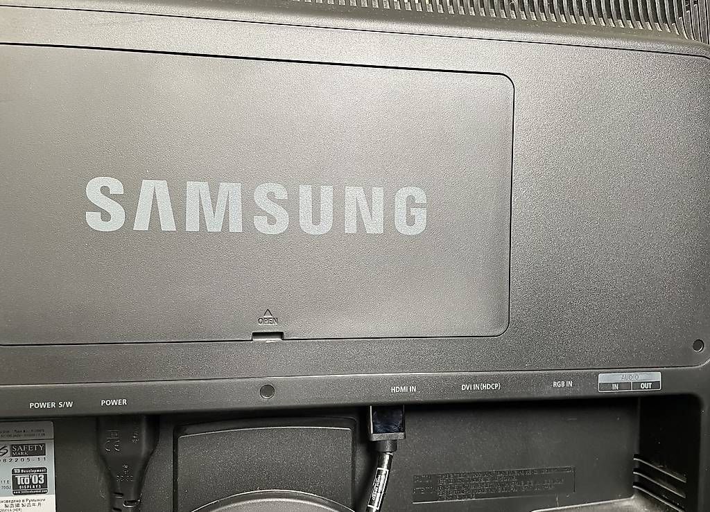 Monitor: Bildschirm Samsung Syncmaster 2494hs 24" – Usato da Bolligen venduto da heidi6318 2
