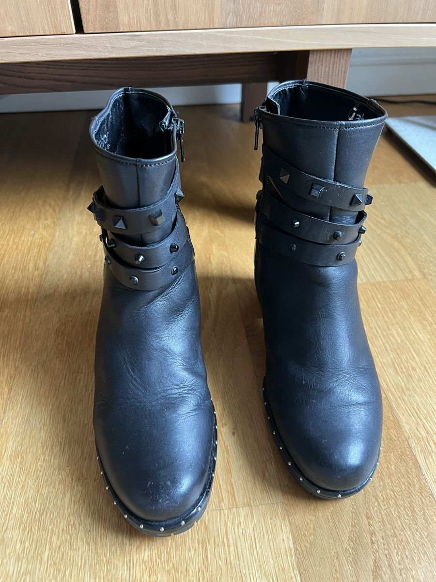 Gabor Scarpe da donna: Gabor Ankle Boot schwarz 35.5 – Usato da Luzern venduto da Cilzel