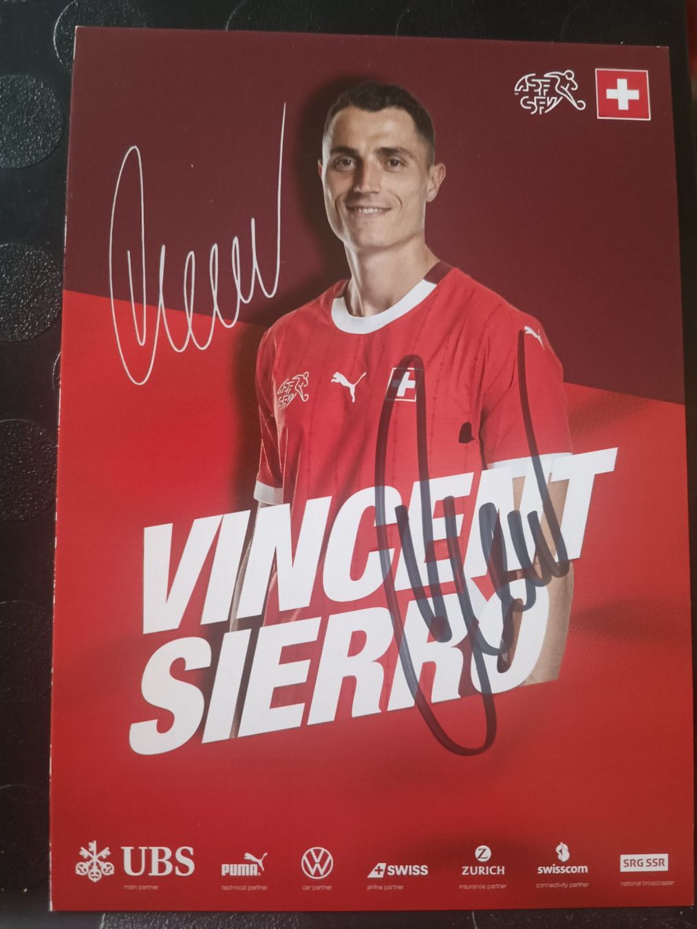 Autografi: Vincent Sierro - handsignierte SFV Karte – Usato da Menziken venduto da Artographs