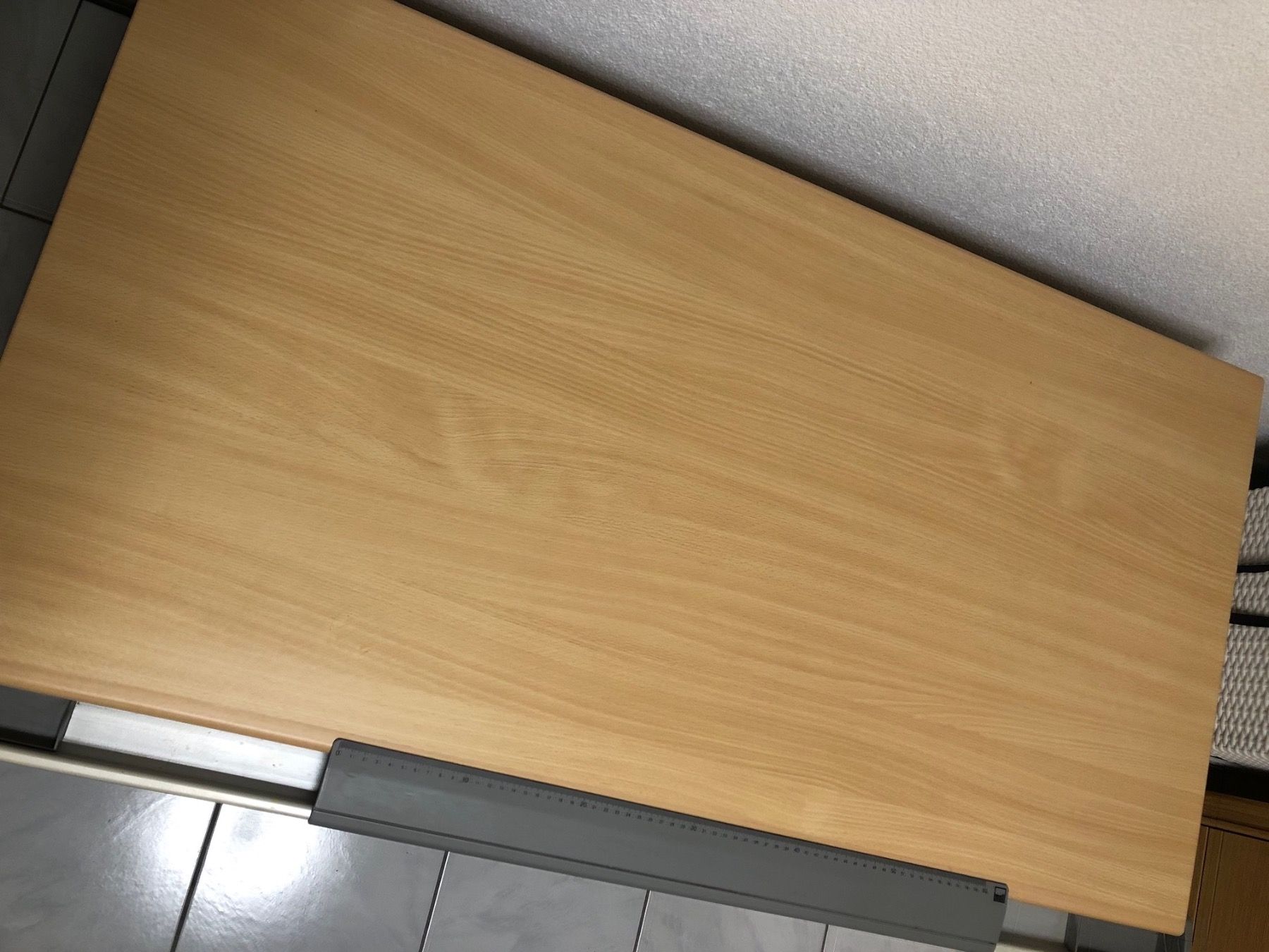 Schreibtische: Moll Kinder Schreibtisch Modell Runner – Gebraucht aus St. Pelagiberg von  3
