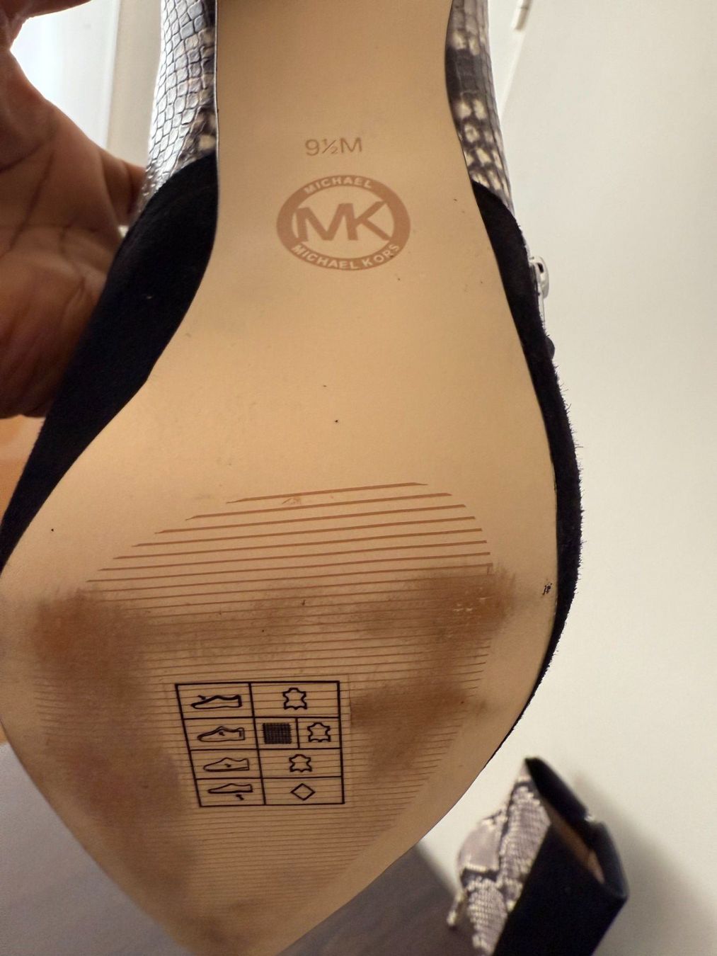 Michael Kors Scarpe da donna: 35. Bottines originales Michael Kors – Nuovo (secondo la descrizione) da Le Locle venduto da tchanatakoua 7