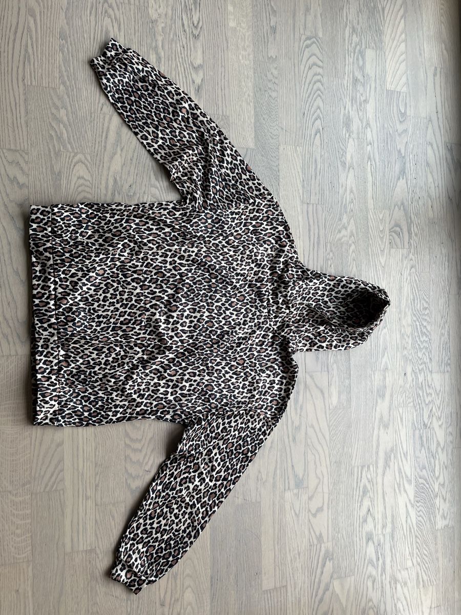 Maglioni & Felpe: Damen dünne Pullover mit Kapuze XL – Nuovo (secondo la descrizione) da Oberuzwil venduto da Kuchli
