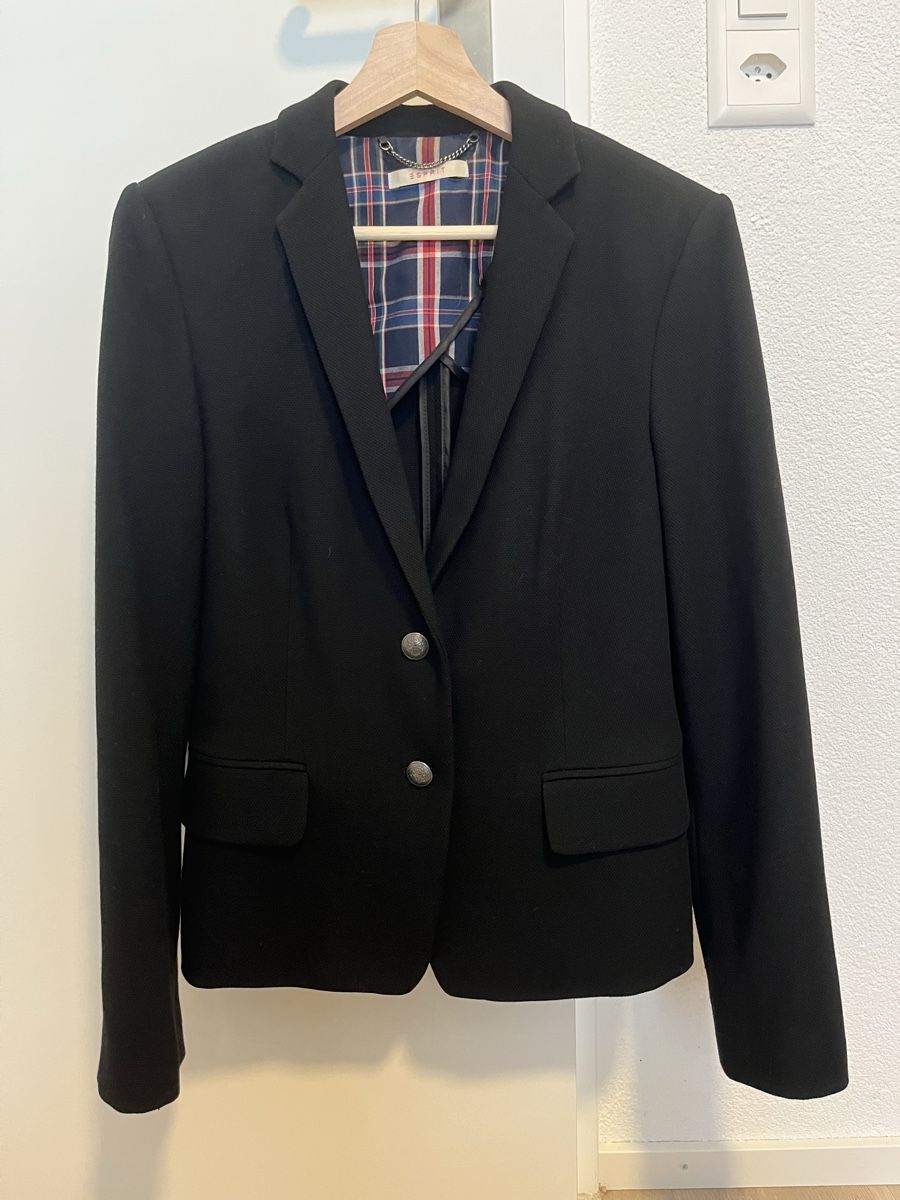 Esprit Giacche: Blazer mit Patches schwarz Esprit 38 neu – Nuovo (secondo la descrizione) da Birrwil venduto da vanyboo
