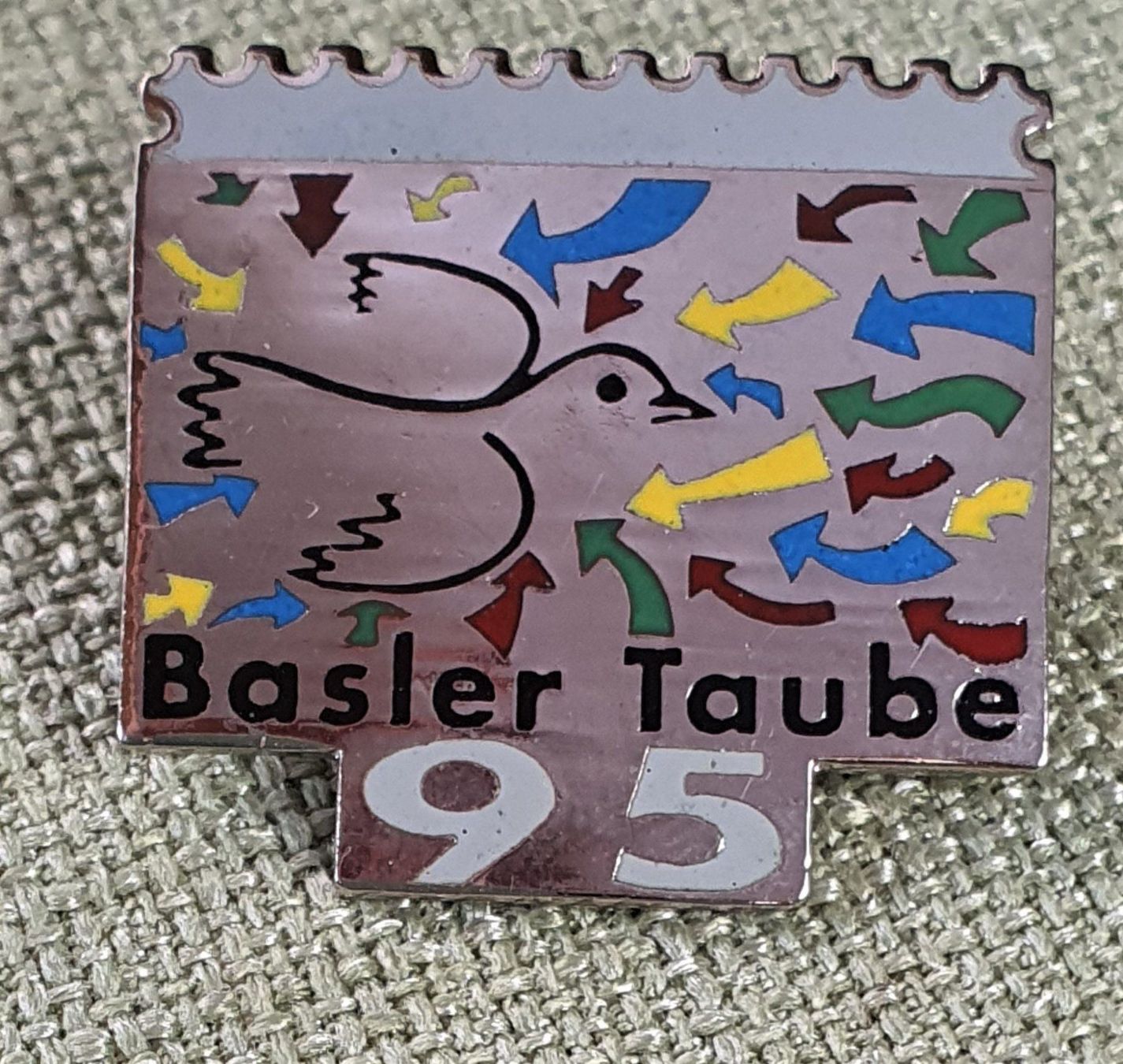 Pins: A392 - Pin Briefmarke Basler Taube 1995 – D'occasion à Reinach BL par Boston-Verkauf 1