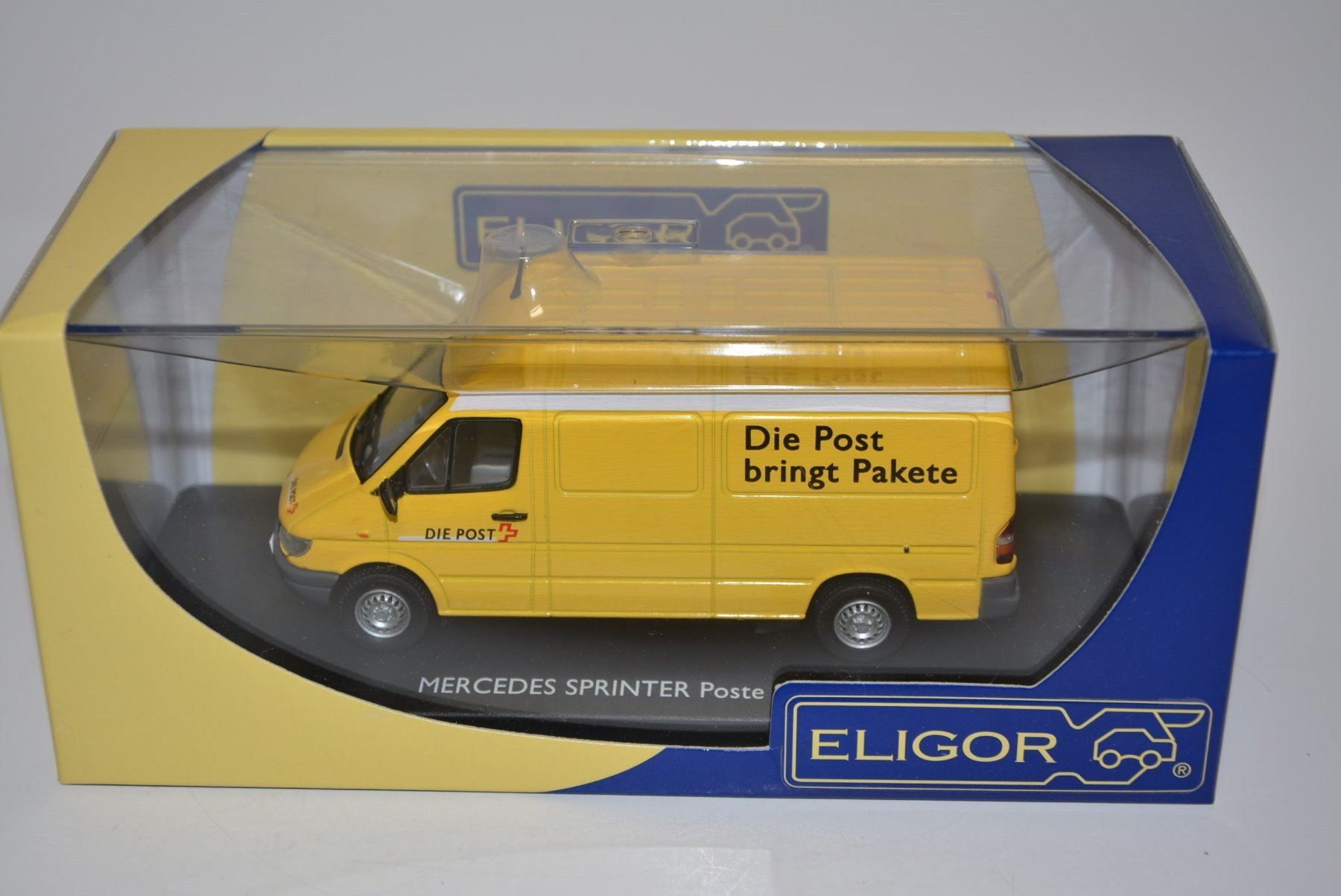 Mercedes-Benz Modellini d'auto: Mercedes Sprinter Poste Suisse , 1:43 – Nuovo e nell'imballaggio originale da Goldach venduto da Feivel9