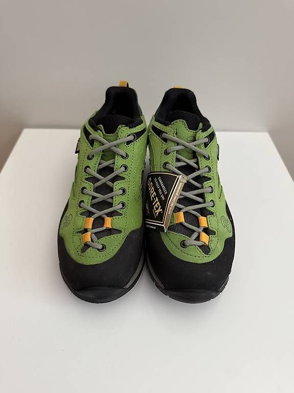 Hanwag Scarpe da uomo: Hanwag Wanderschuhe fabrikneu in gr 37.5 – Nuovo (secondo la descrizione) da Zürich venduto da Altruisti 1