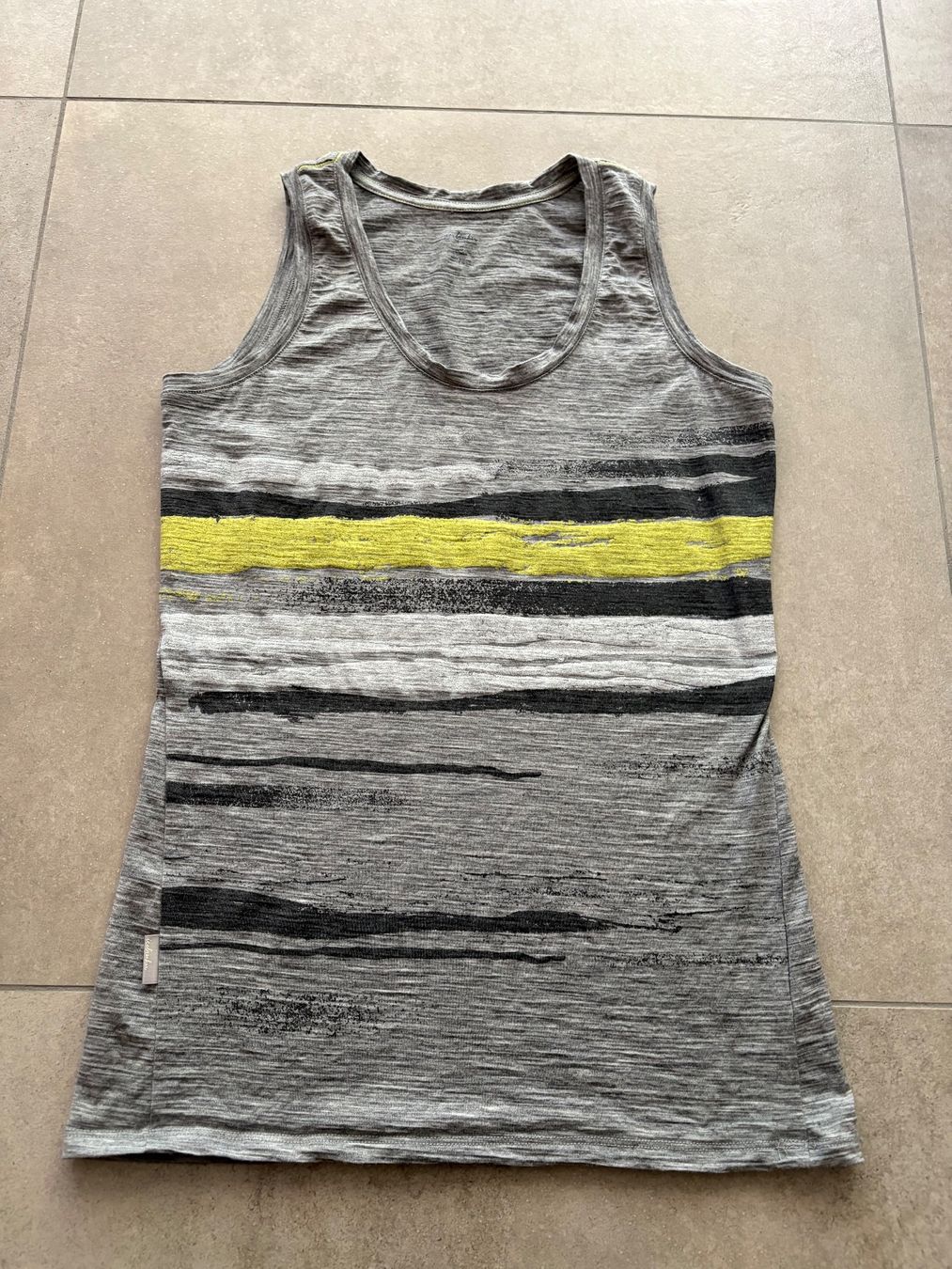 Icebreaker Top: 2 Icebreaker Merino Tanktops Gr. S – Usato da Basel venduto da El_Haraldo 1