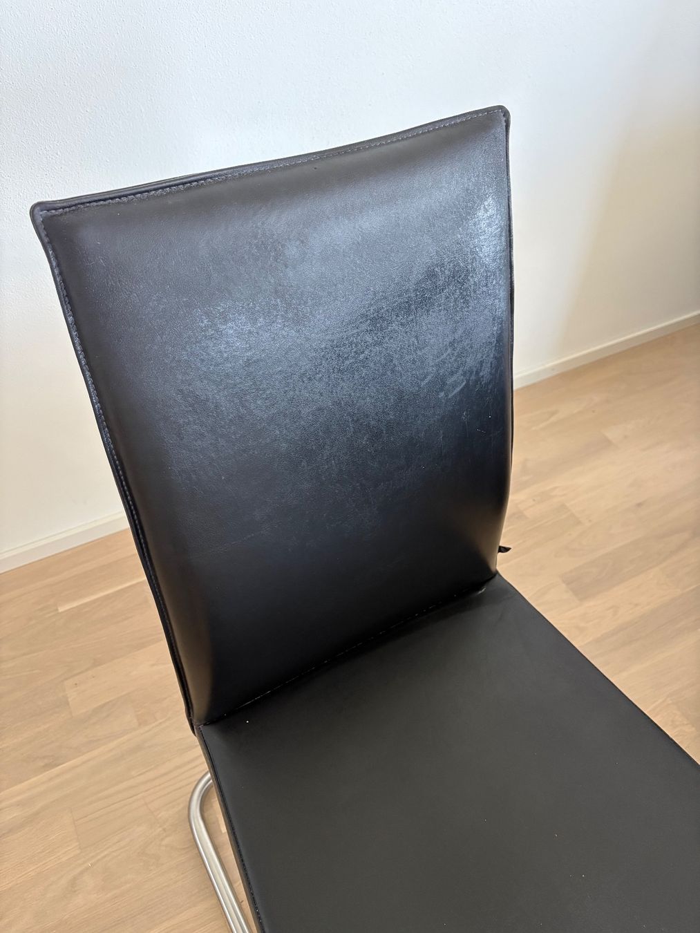 Chaises: KFF Aura Designer Stühle, 6er - Leder – D'occasion à Cham par Mintfox 3