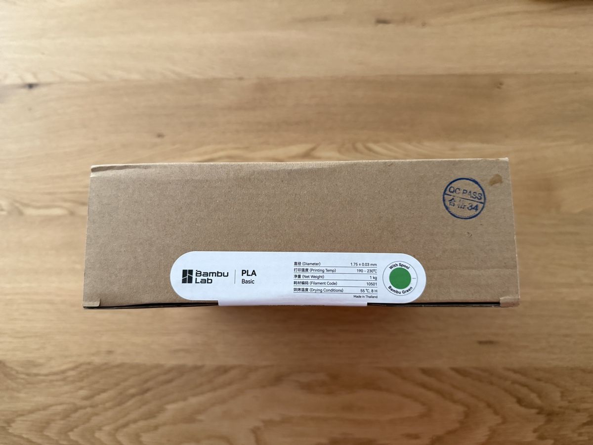 Bambu Lab Stampanti 3D: Bambu Lab PLA Basic Bambu Green (1 Kilo mit Spuhle) – Nuovo e nell'imballaggio originale da Bichelsee venduto da straub87