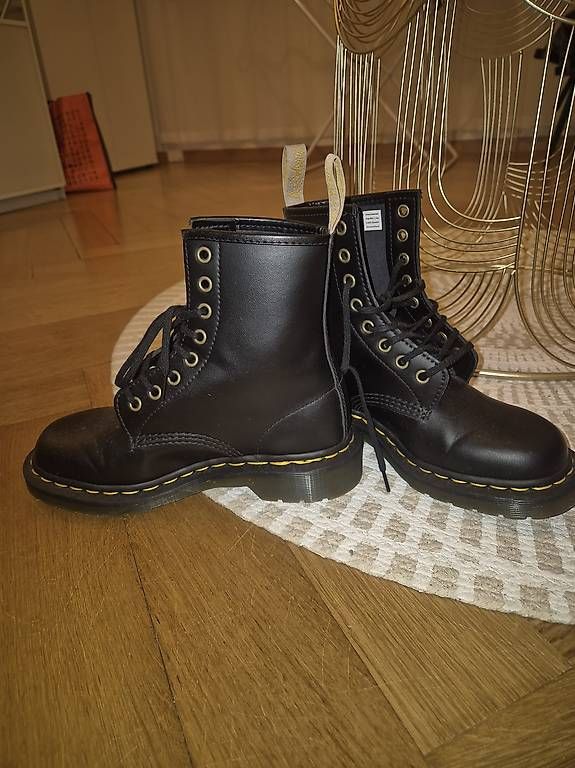 Herrenschuhe: Dr. Martens 1460 Smoth Stiefel – Neu und originalverpackt aus Bern von rahelnina 2