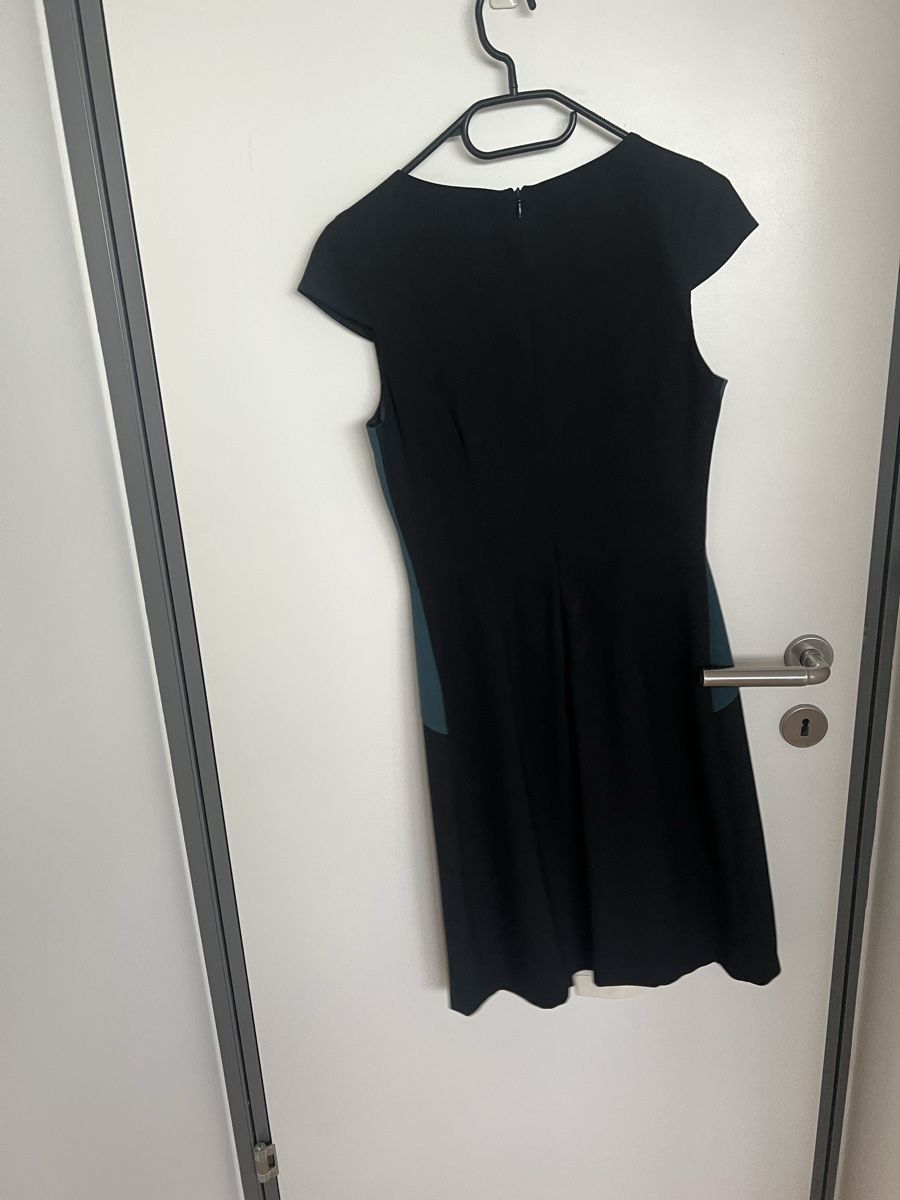 Zara Kleider: Elegantes Kleid Gr. 34 Zara – Gebraucht aus Biel/Bienne von RO19 1