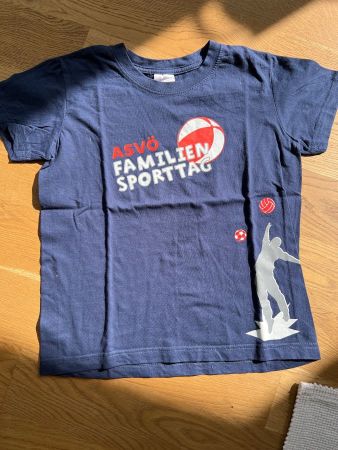 T-Shirt Kinder neuwertig
