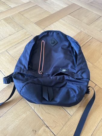 Nike Rucksack dunkelblau gute Zustand