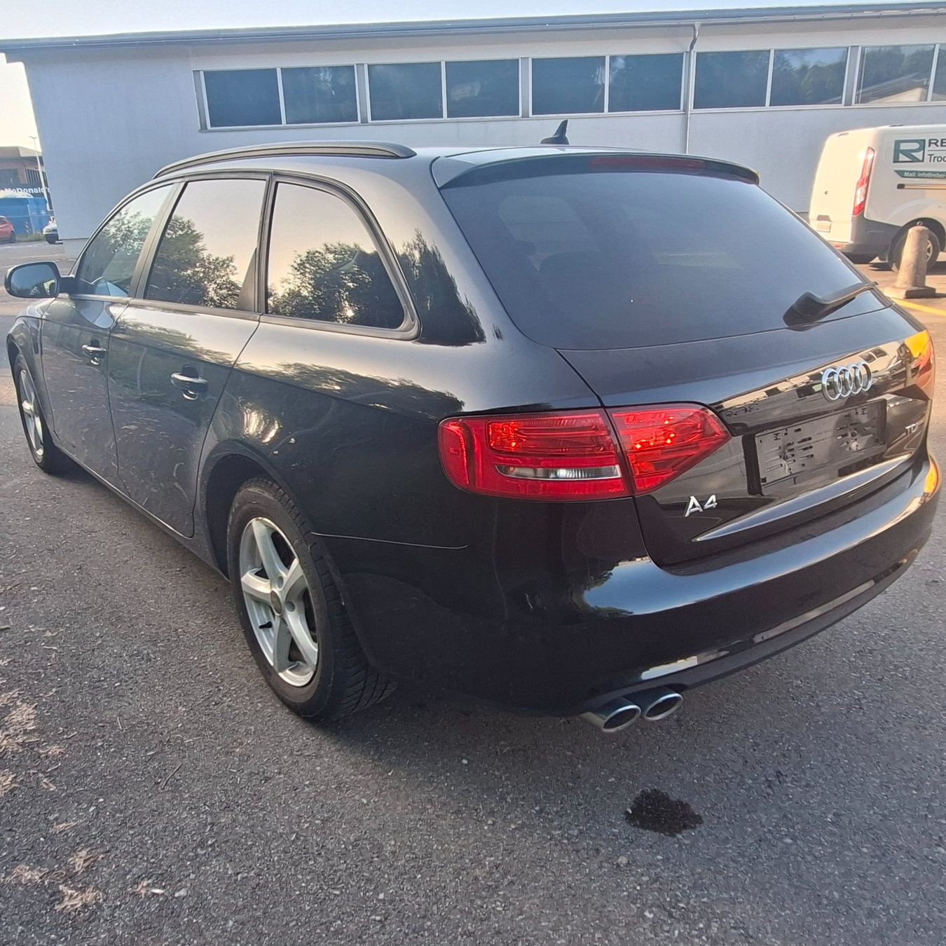Audi Automobili: Audi A4 Avant 2.0 TDI – Usato da Wolfhalden venduto da Daytona1. 4
