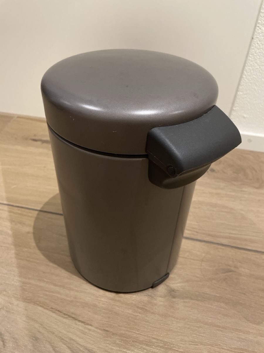 Brabantia Cestini per rifiuti: Brabanita New Icon 3l – Usato da Uznach venduto da Player6 3