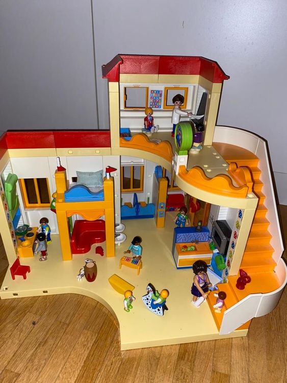  Playmobil Kindergarten 