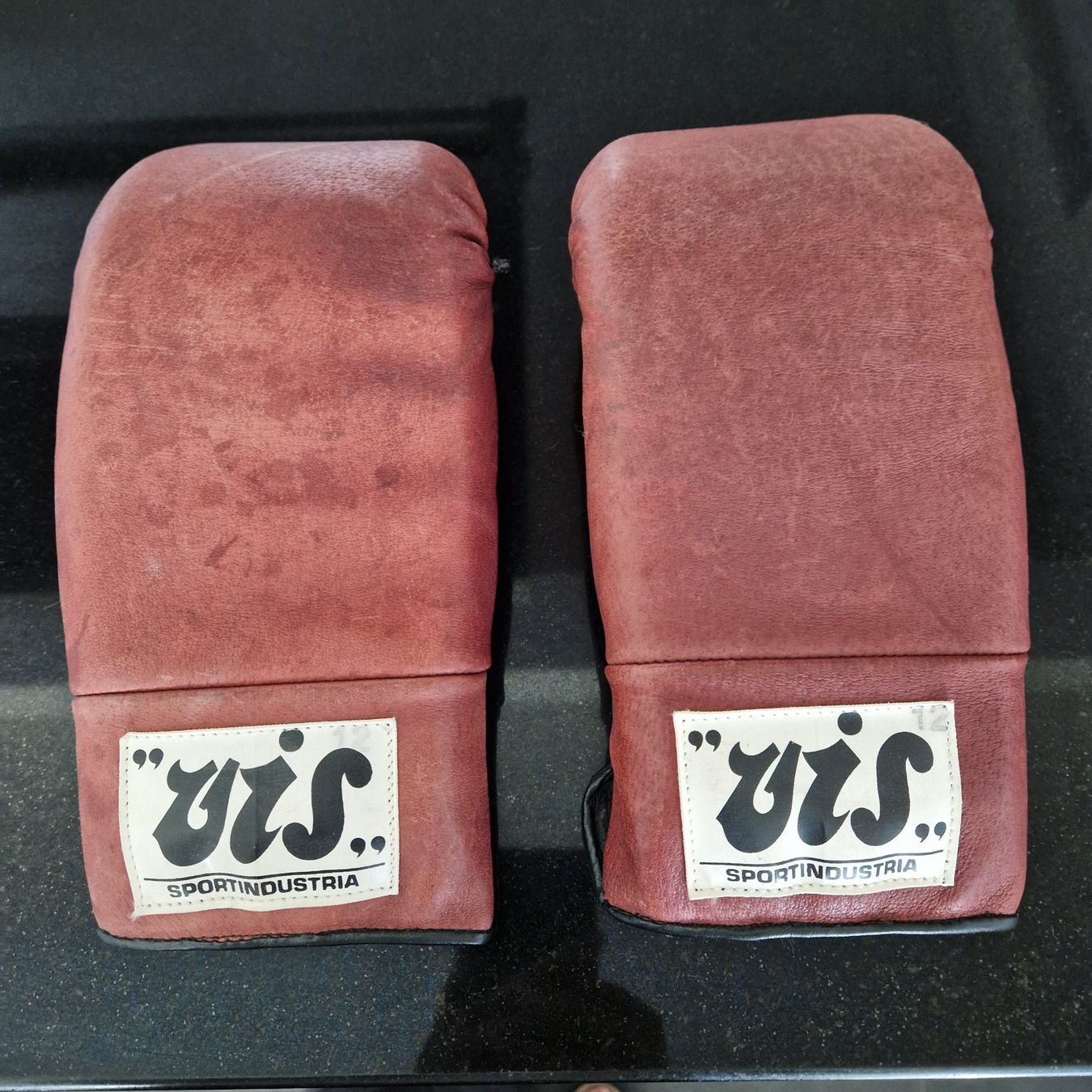 Altri accessori da uomo: Box-Handschuhe vis, Leder, 12 – Usato da Gränichen venduto da sunchi07