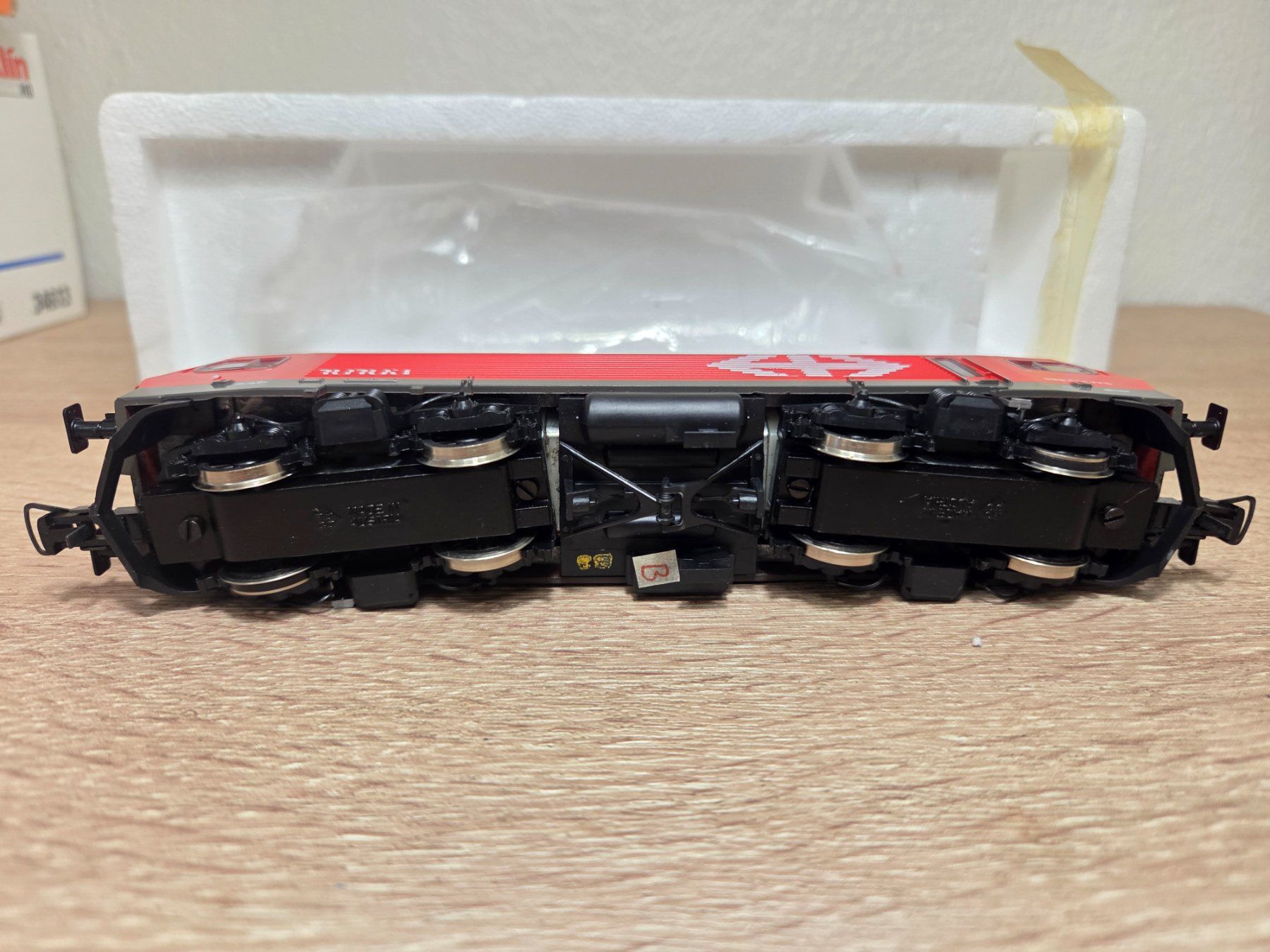 Roco Modellini di ferrovie: Roco 10103 E-Lok SBB H0 – Usato da St-Aubin-Sauges venduto da Lo_Go 5