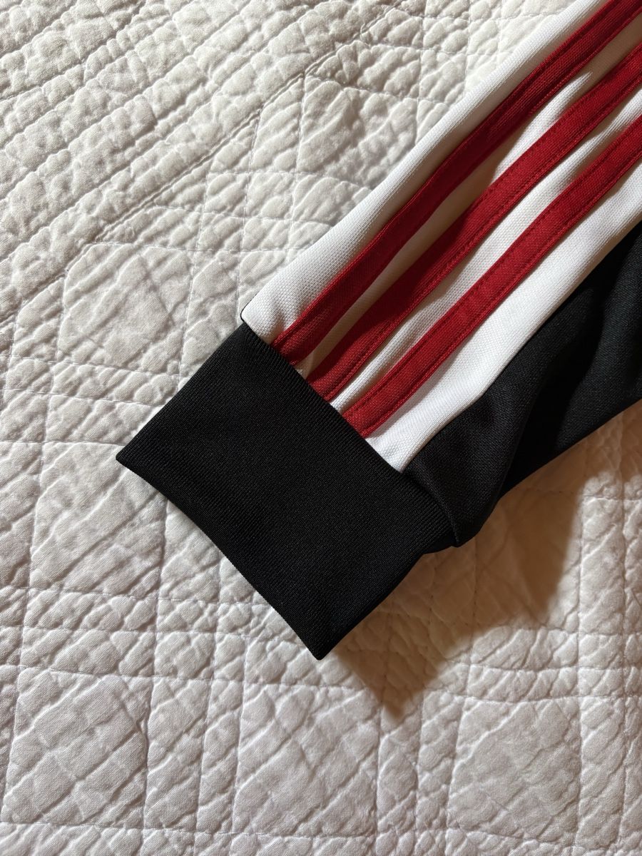 Adidas Jacken & Mäntel: Adidas Track Jacket – Gebraucht aus Gümligen von lou_zm9f 3