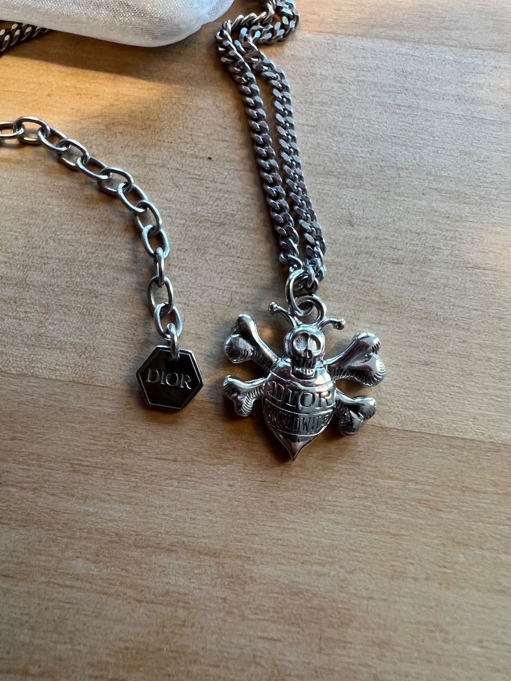 Dior Ketten: Dior and Shawn Necklace silber – Neu und originalverpackt aus Stans von RemoZimmermann 1