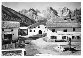 Gruss vom GASTHAUS EDELWEISS -Dorfplatz SCARL mit Pisocruppe