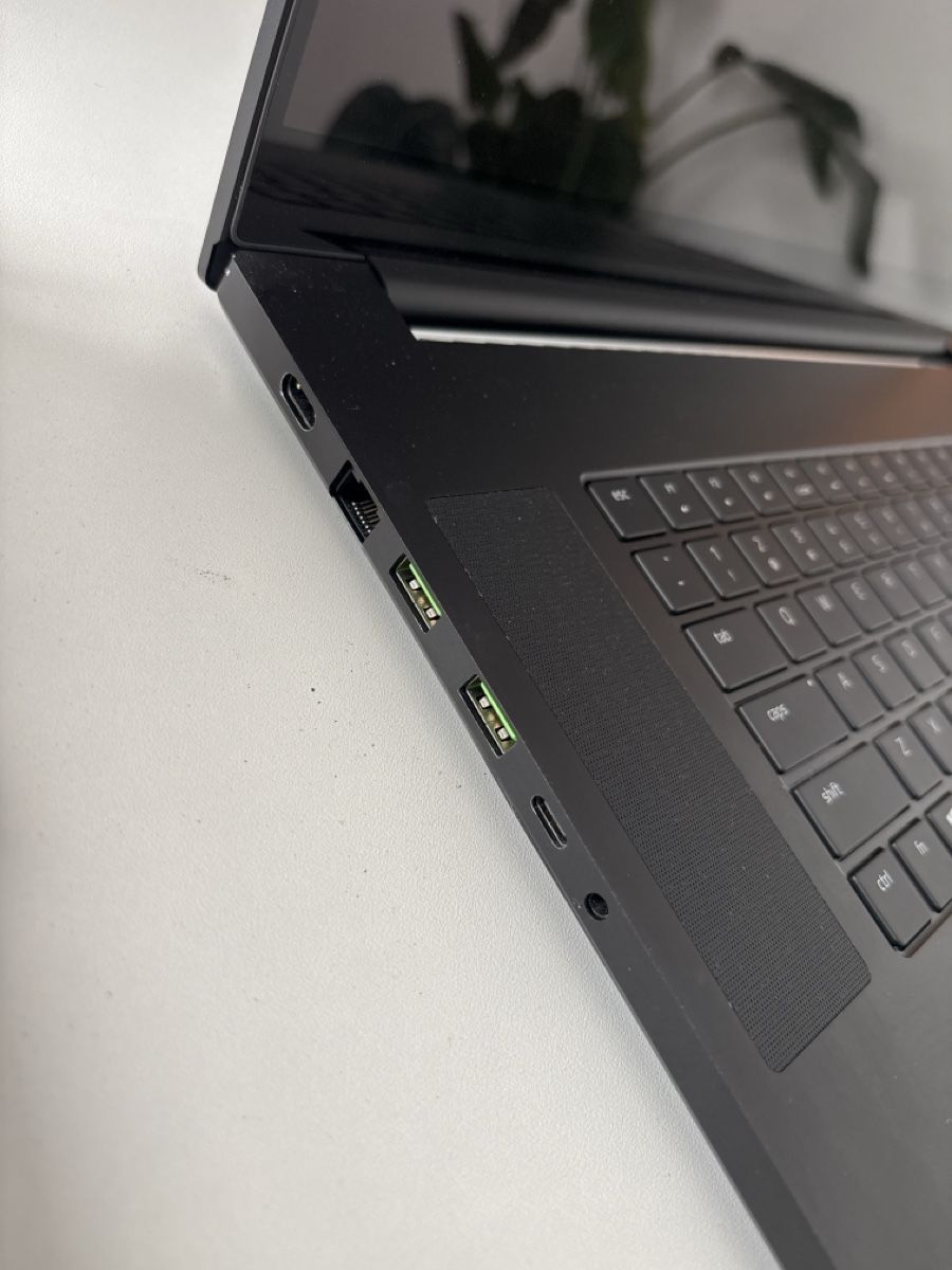 Razer Notebooks: Razer Blade 17 – Gebraucht aus Basel von lau_vr2d 3