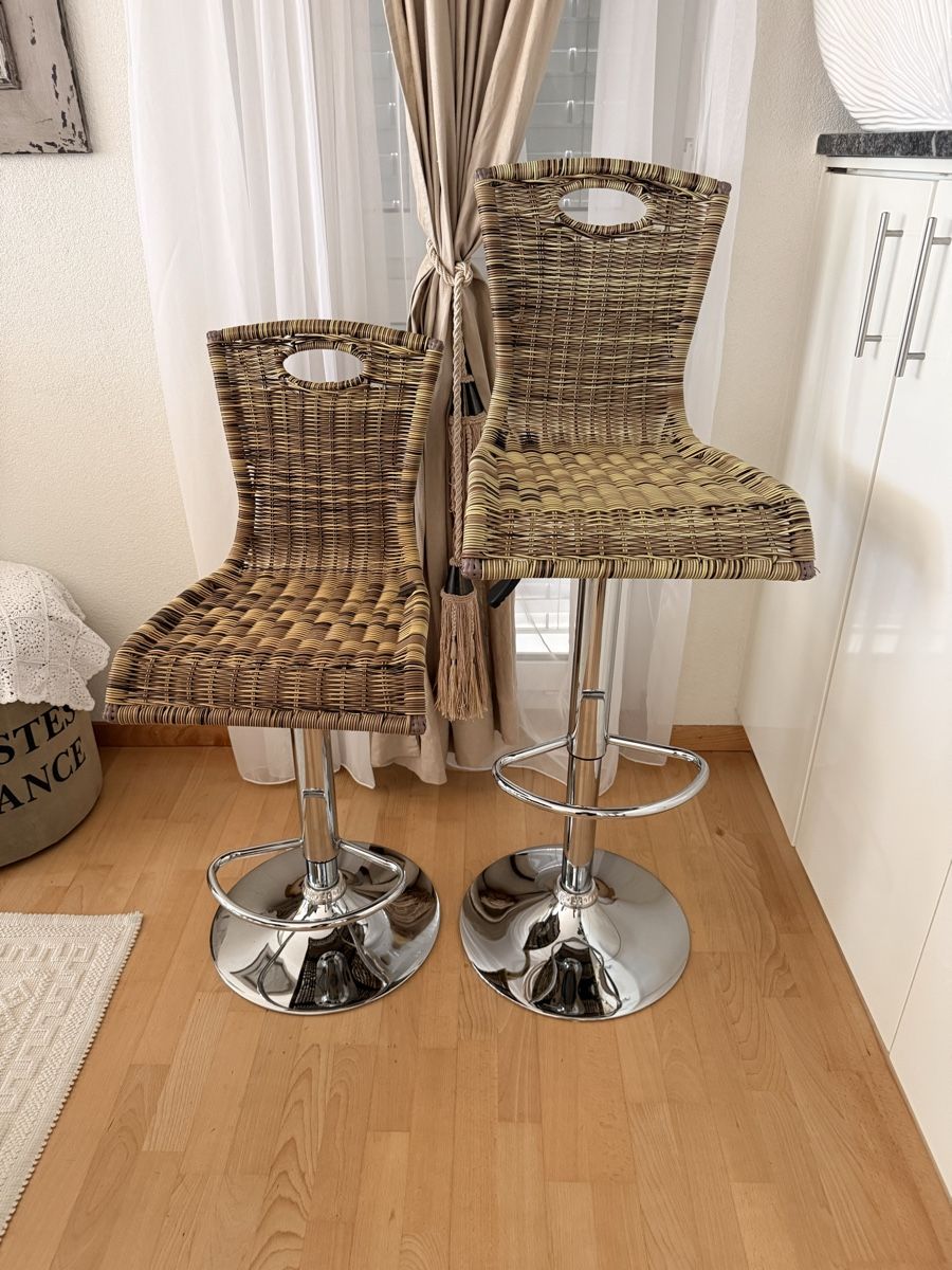 Hocker: 2 Barhocker Rattan – Gebraucht aus Kloten von Teo3ko 2